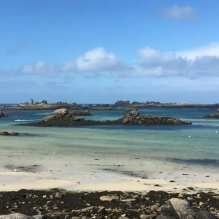 Vue A 200 M D'une Magnifique Et Des Restaurants Lejlighed Plouguerneau